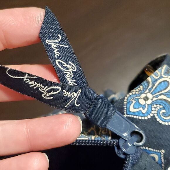 Blue Vera Bradley Purse  - Picture 7 of 8